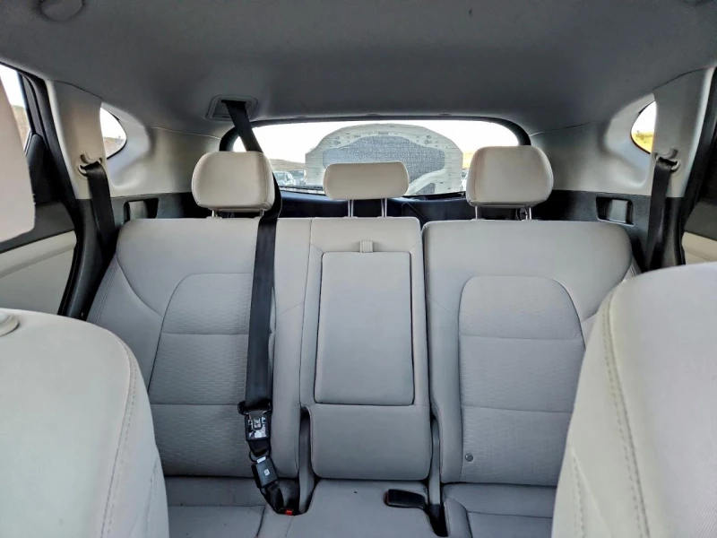 Hyundai Tucson AWD* Камера* Круиз контрол* Подгрев* КРАЙНА ЦЕНА* , снимка 10 - Автомобили и джипове - 53141840