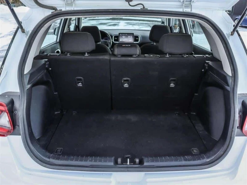 Hyundai Venue * PREFERRED | CARPLAY | HTD SEATS | KEYLESS | BLIN, снимка 17 - Автомобили и джипове - 53521736