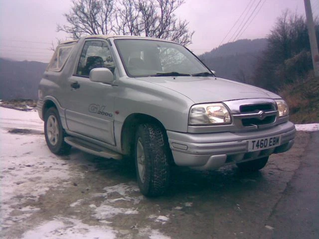 Suzuki Grand vitara, снимка 4 - Автомобили и джипове - 44063794