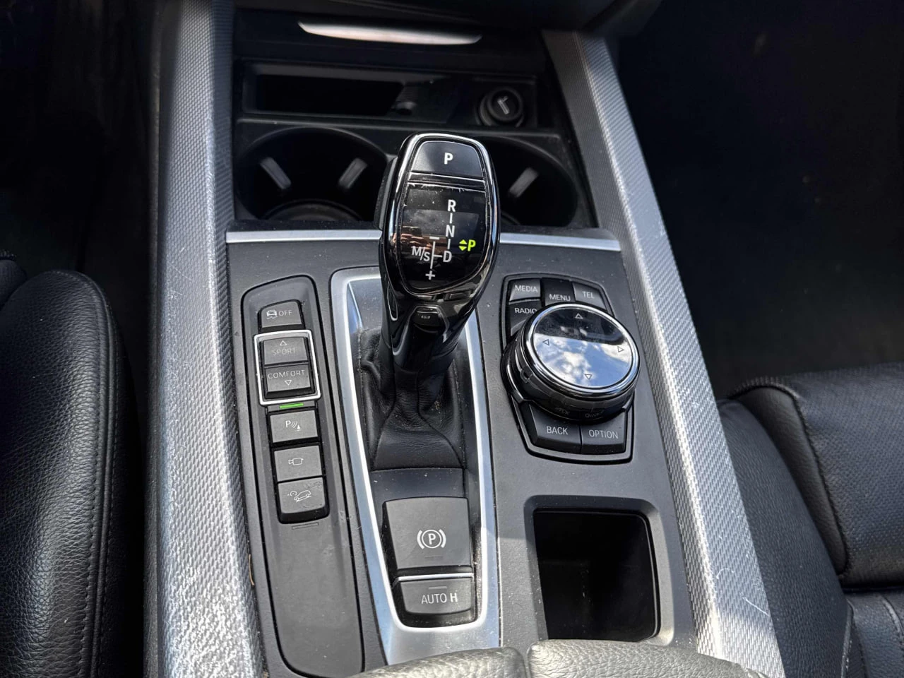 BMW X5 * АВТО КРЕДИТ* ЦЕНА ДО БГ * СЕРВИЗНА ИСТОРИЯ *  - изображение 10