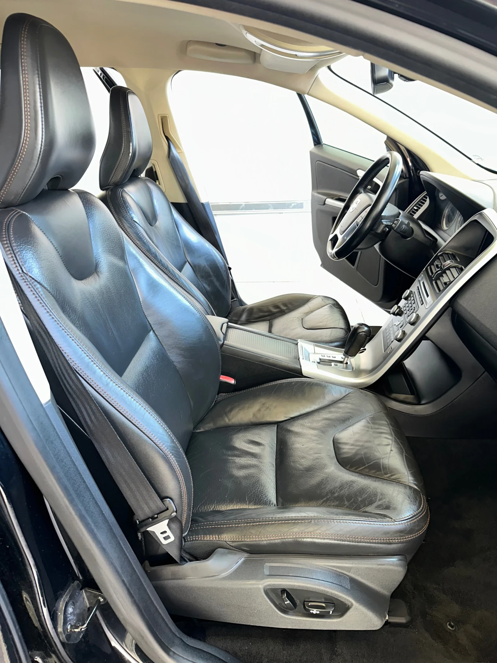 Volvo XC60 R_Desing  | Mobile.bg   9