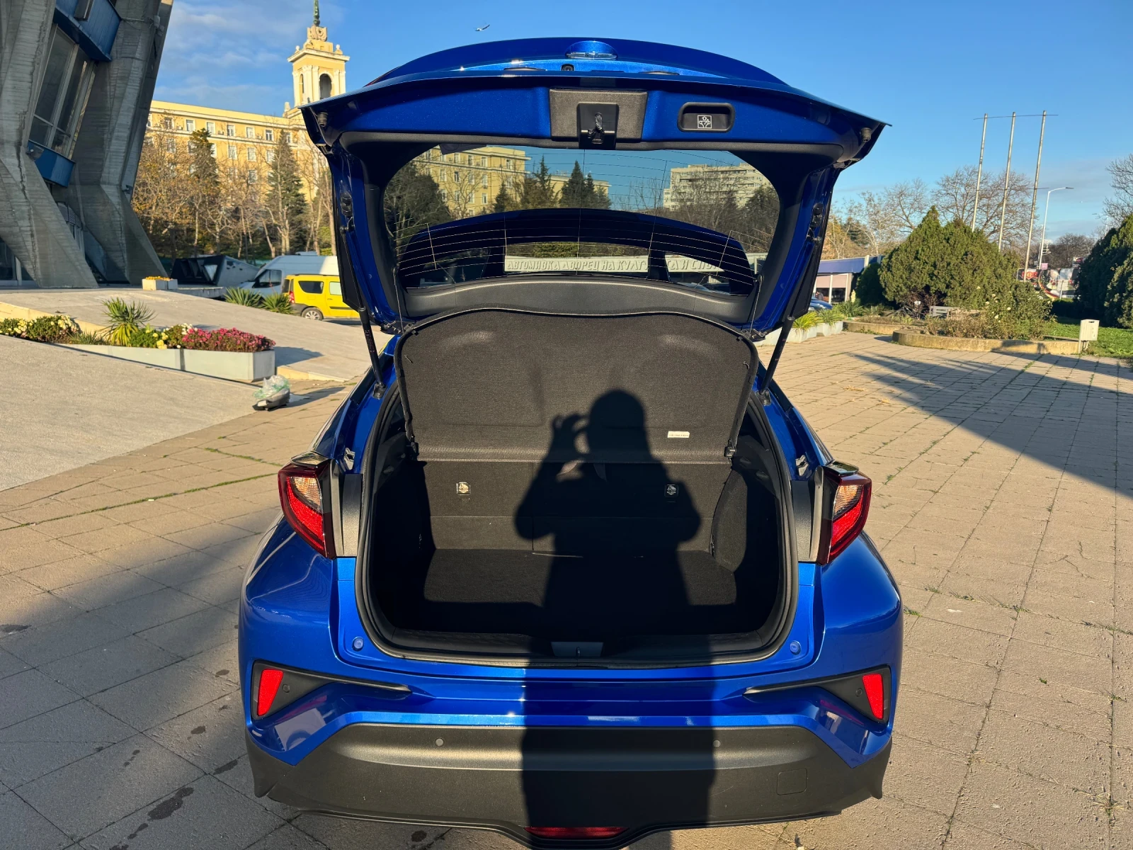 Toyota C-HR 1.8 hybrid, ������ | Mobile.bg � ����������� 11