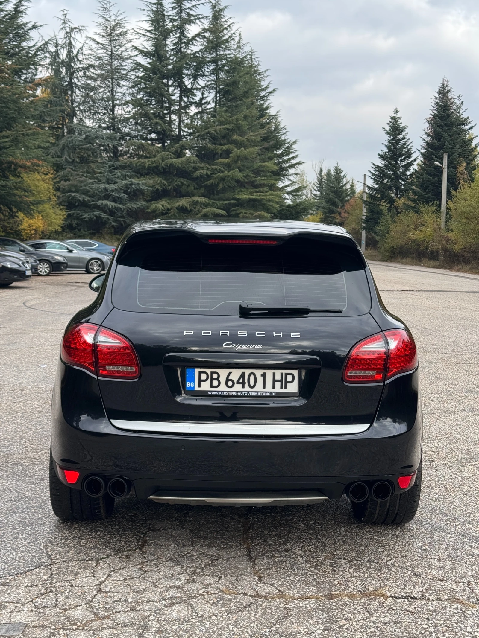 Porsche Cayenne 3.0 Diesel / PANORAMA / ОБСЛУЖЕН / РЕГИСТРИРАН, снимка 10 - Автомобили и джипове - 53904746