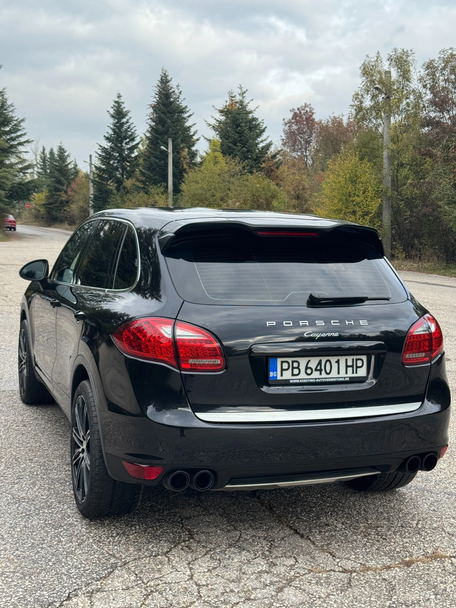 Porsche Cayenne 3.0 Diesel / PANORAMA / ОБСЛУЖЕН / РЕГИСТРИРАН, снимка 9 - Автомобили и джипове - 53904746