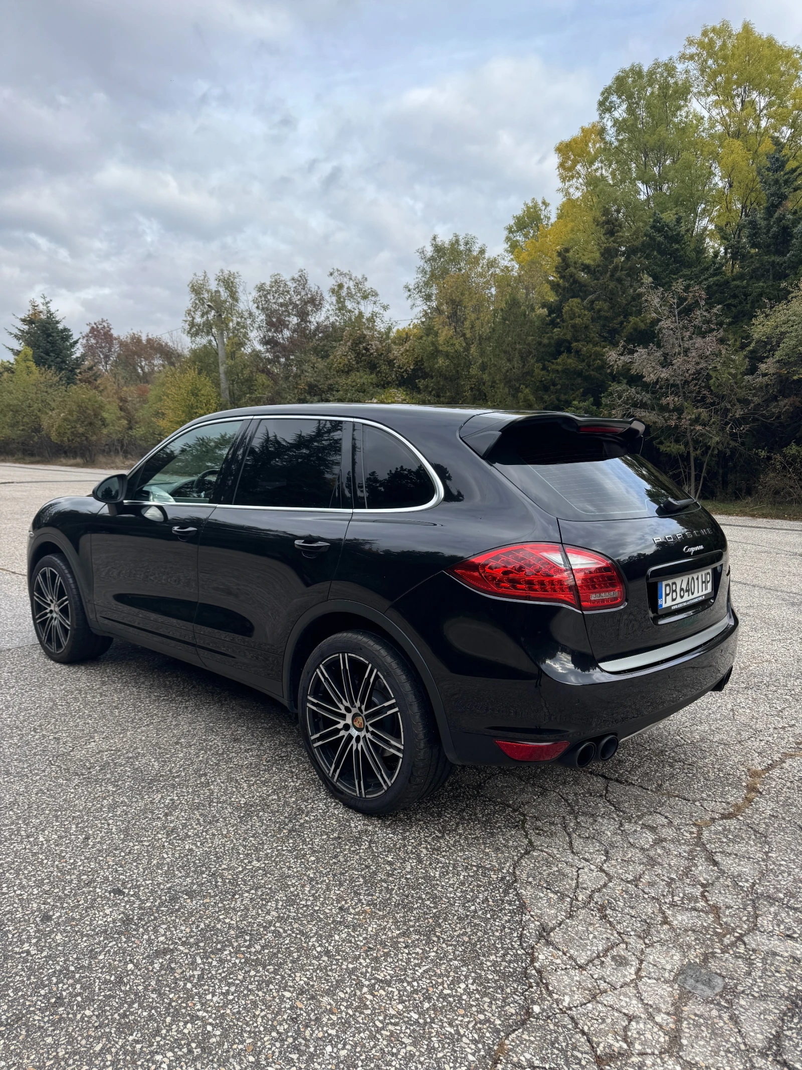 Porsche Cayenne 3.0 Diesel / PANORAMA / ОБСЛУЖЕН / РЕГИСТРИРАН, снимка 8 - Автомобили и джипове - 53904746