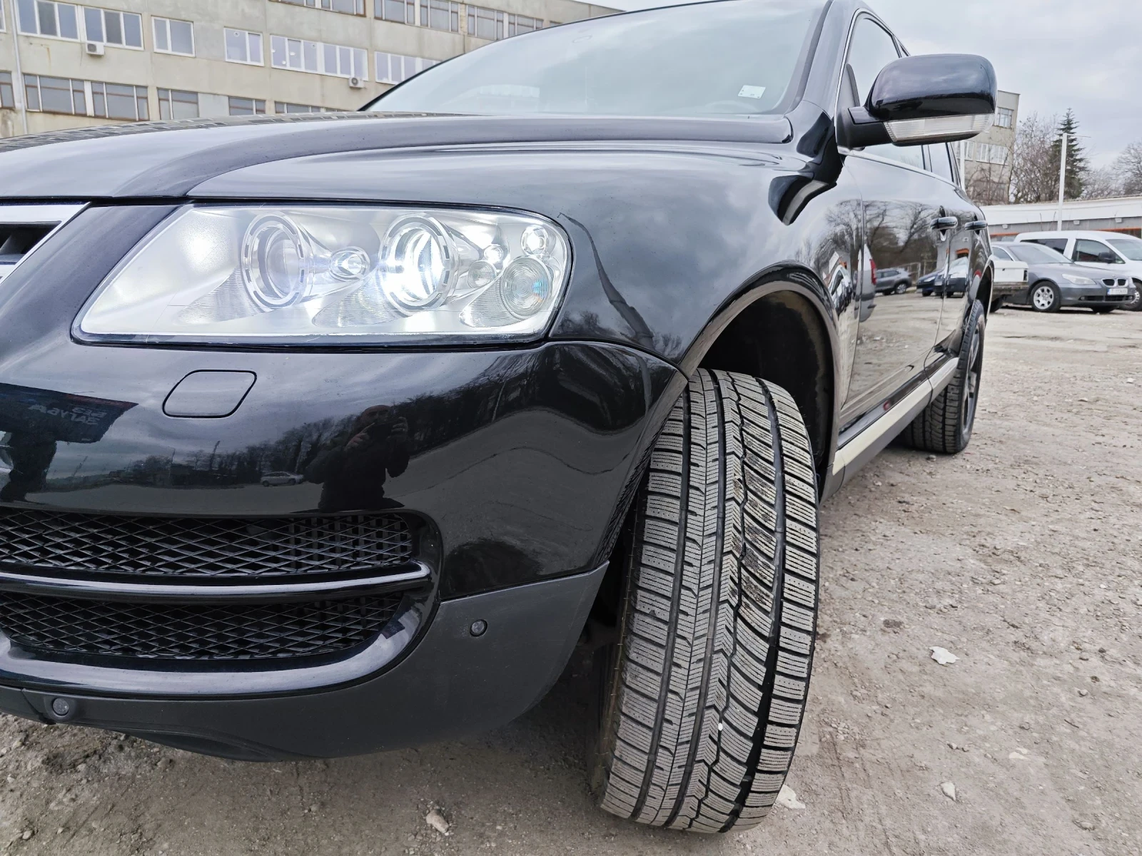 VW Touareg, снимка 3 - Автомобили и джипове - 53941962