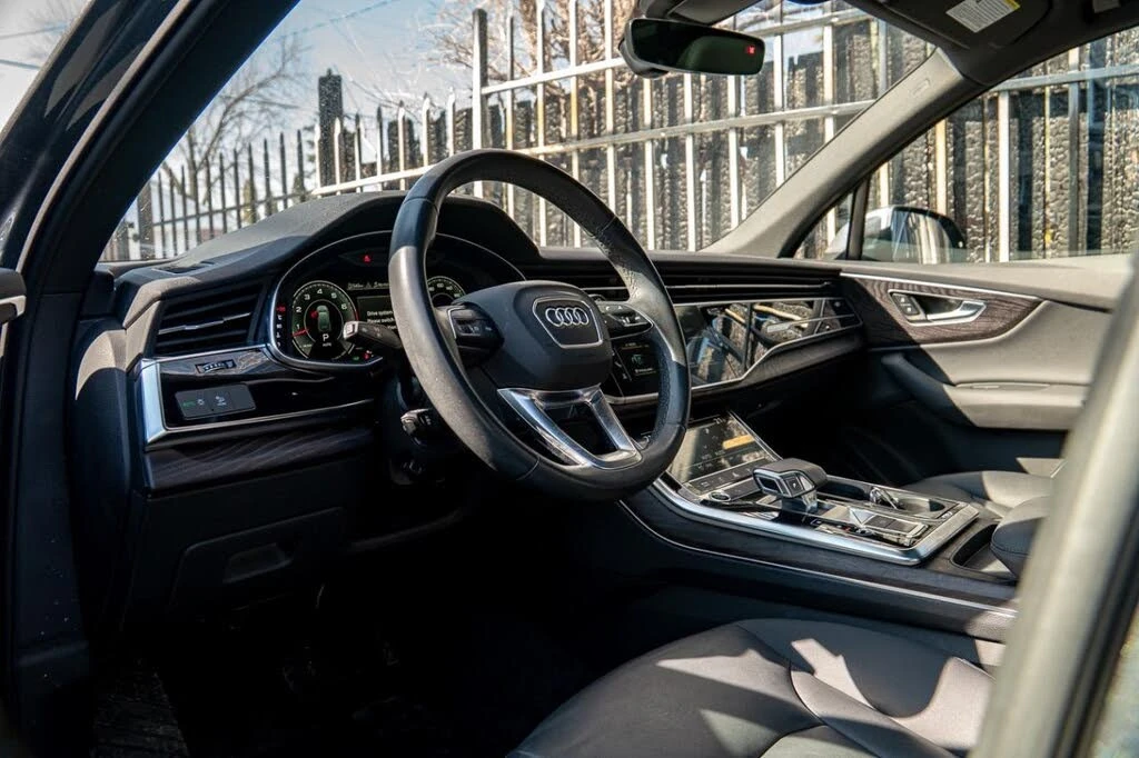 Audi Q7 * Komfort* * HeadUp* AвтоКредит* (ЦЕНА ДО БГ), снимка 11 - Автомобили и джипове - 54479665