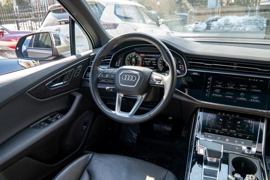 Audi Q7 * Komfort* * HeadUp* AвтоКредит* (ЦЕНА ДО БГ), снимка 13 - Автомобили и джипове - 54479665