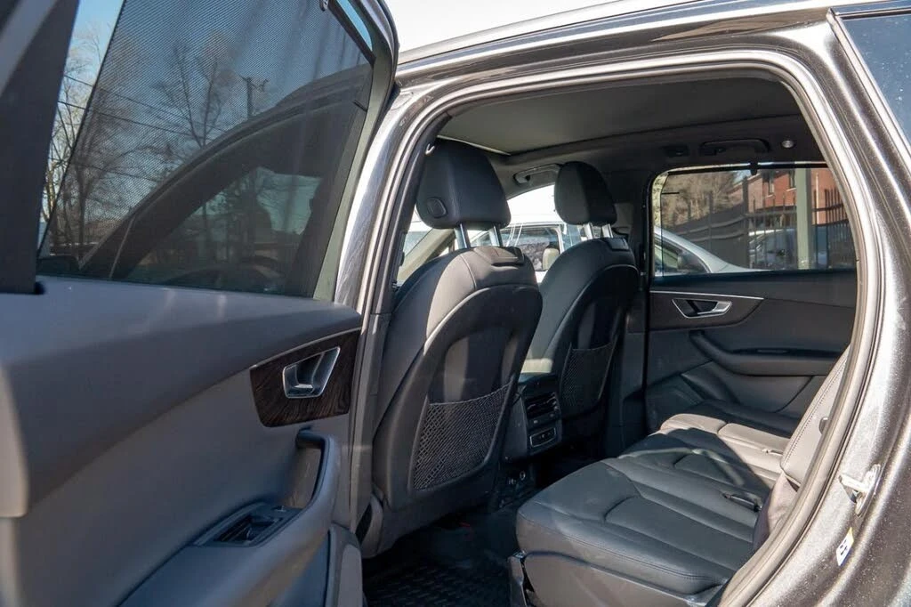 Audi Q7 * Komfort* * HeadUp* AвтоКредит* (ЦЕНА ДО БГ), снимка 8 - Автомобили и джипове - 54479665