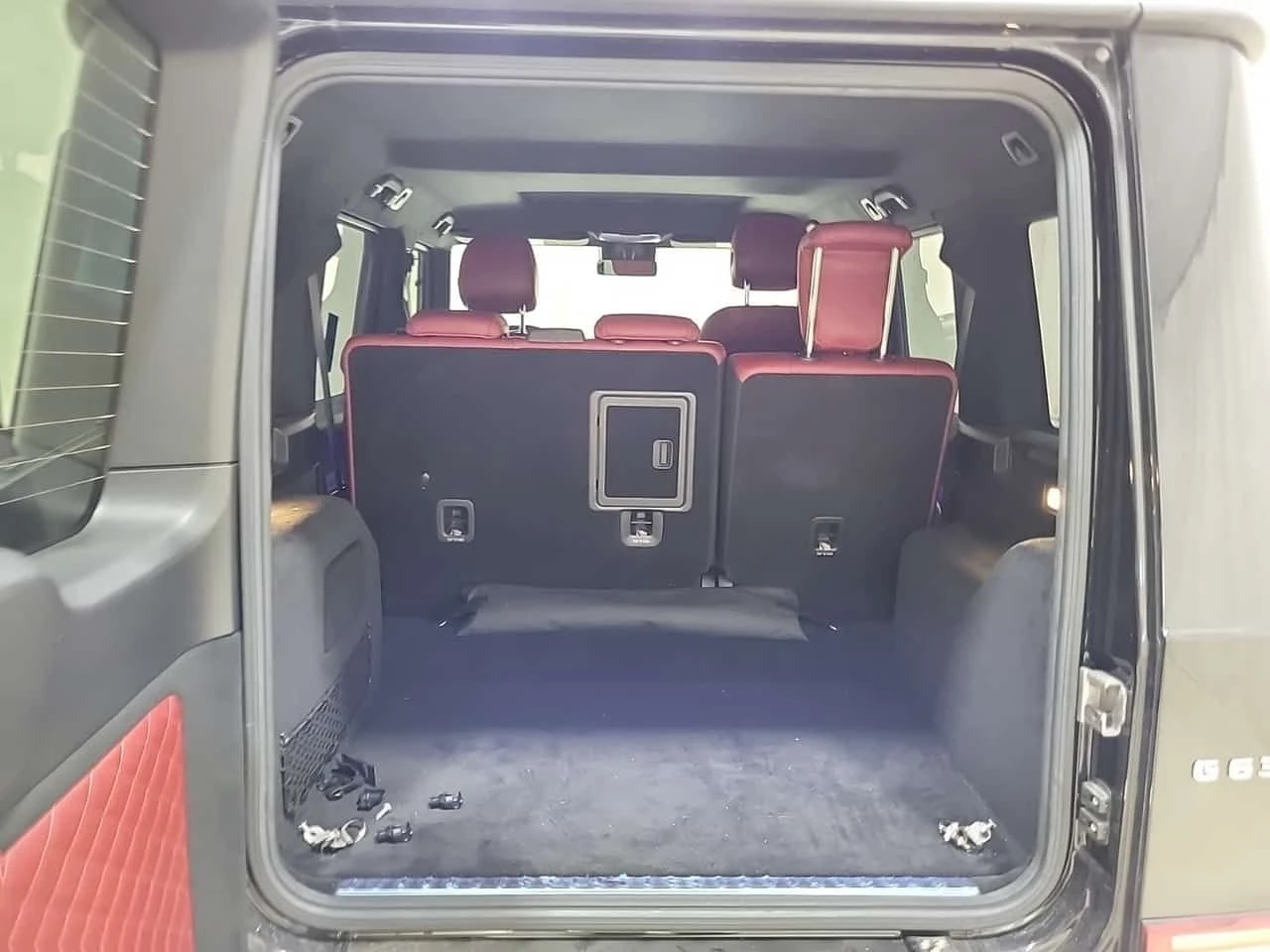 Mercedes-Benz G 63 AMG * АВТОКРЕДИТ* ДИСТРОНИК* 2 КЛЮЧА* ОБДУХВАНЕ* , снимка 15 - Автомобили и джипове - 54747208