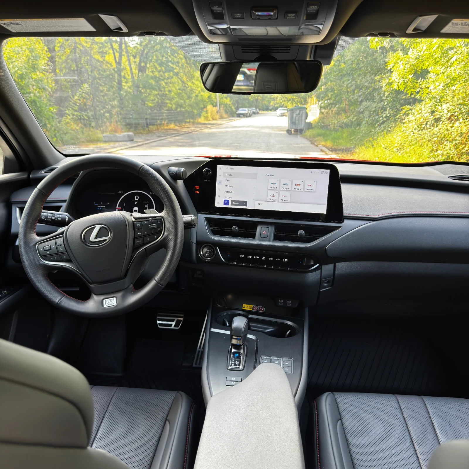 Lexus UX 300h F Sport Handling AWD, снимка 9 - Автомобили и джипове - 55806232