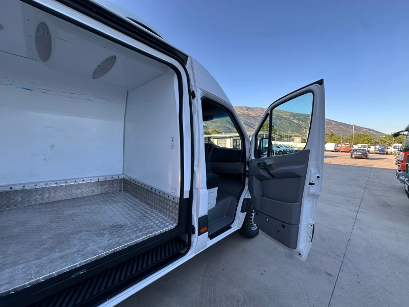 VW Crafter ХЛАДИЛЕН!ГЕРМАНИЯ!ТОП!, снимка 8 - Бусове и автобуси - 50979318