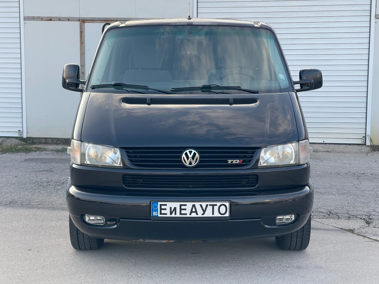 VW Caravelle 2.5TDI 151к.с - изображение 2