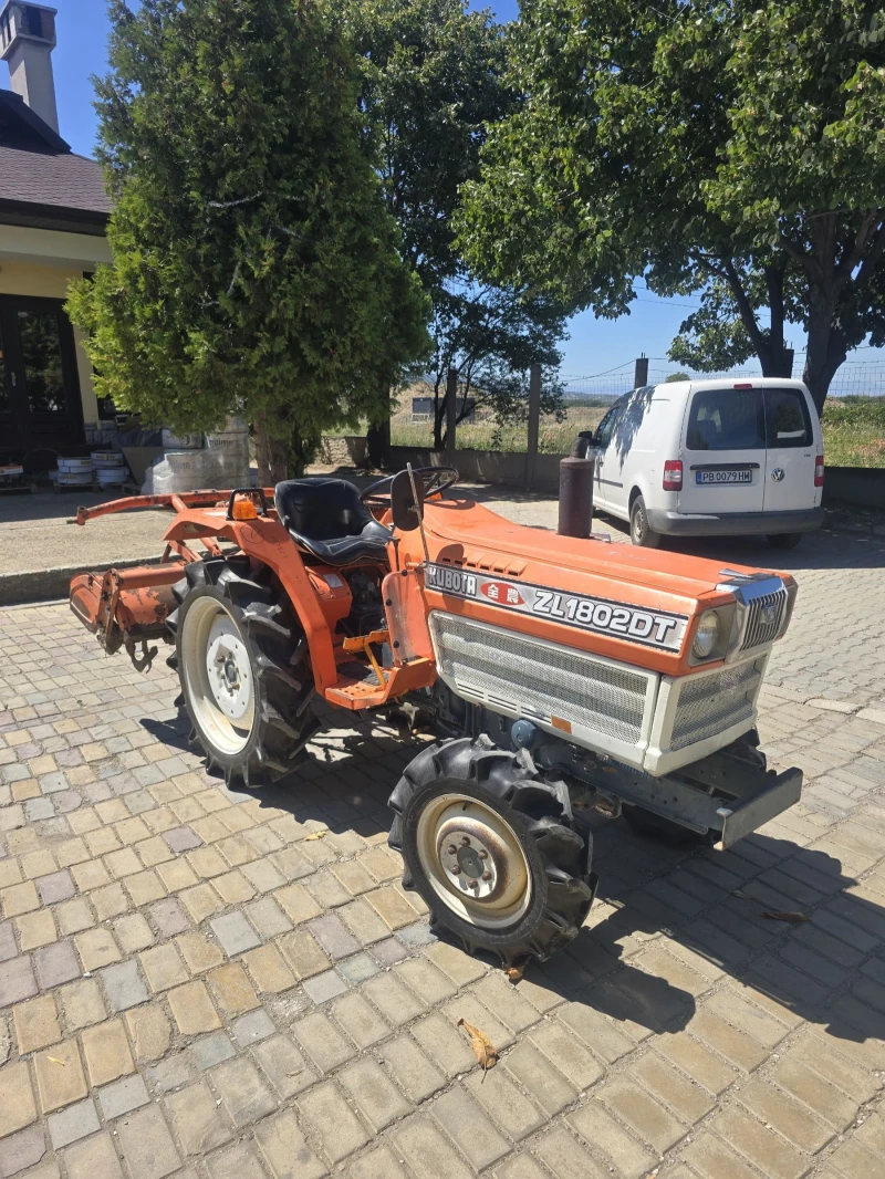 Трактор Kubota ZL 1801
