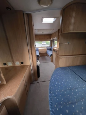 Каравана Burstner, снимка 12