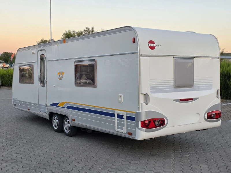 Каравана Burstner, снимка 3 - Каравани и кемпери - 51360123