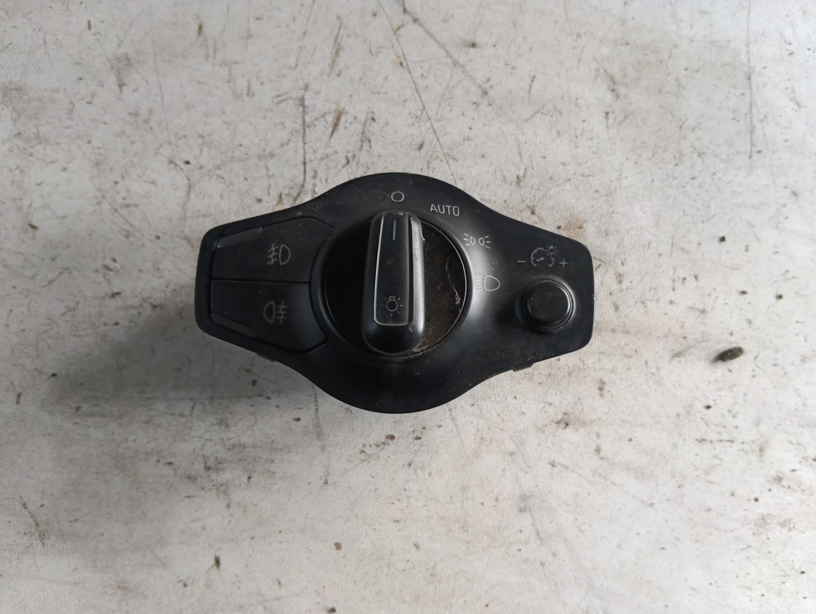 копче фар 8K0941531C Audi A4