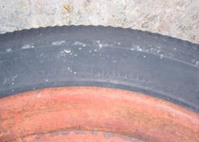 Гуми, снимка 5