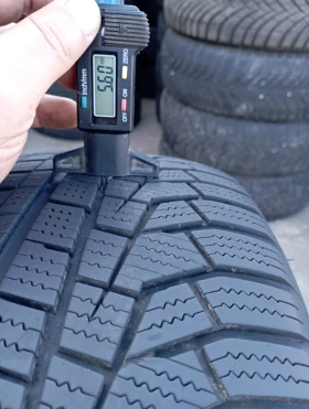 Гуми Зимни 205/60R17, снимка 7