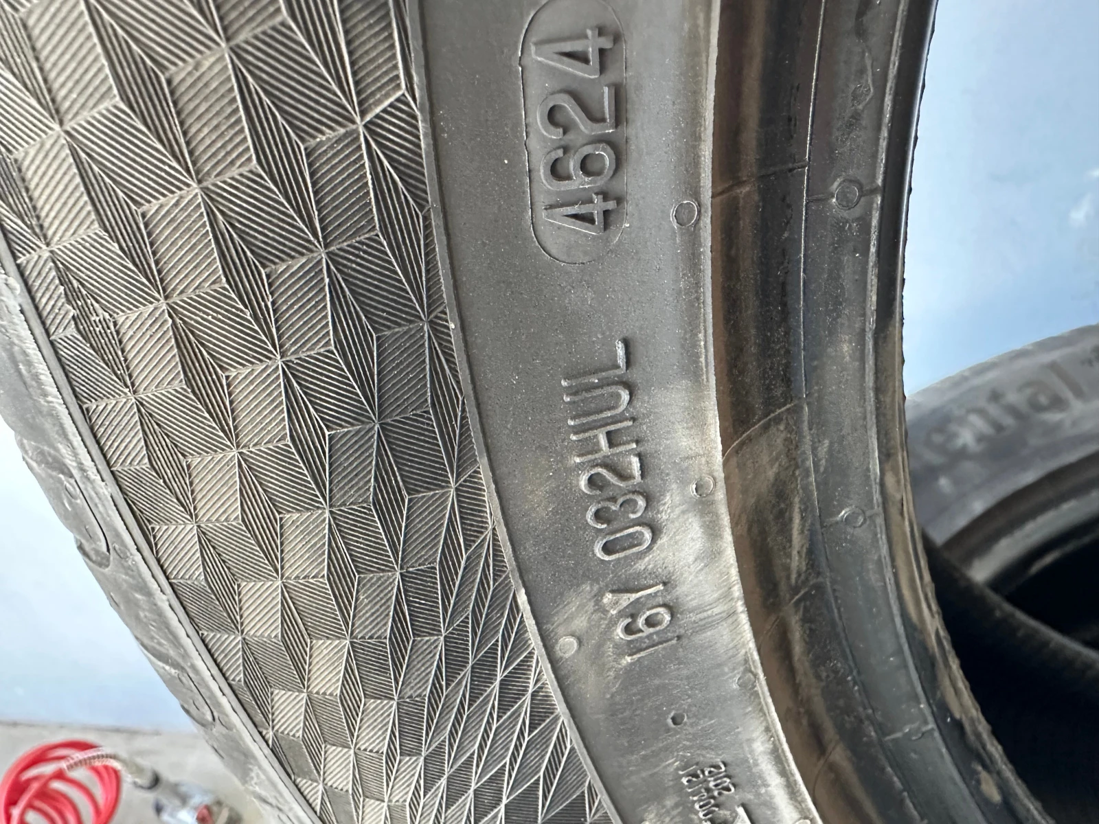 Гуми Летни 225/60R18, снимка 2 - Гуми и джанти - 54651198