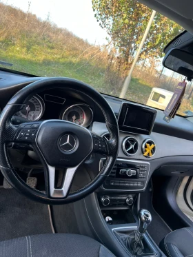 Mercedes-Benz CLA 200, снимка 11