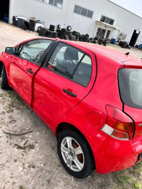 Toyota Yaris 1.0Vvti, снимка 3