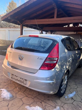 Hyundai I30 1.6i automatic (на части), снимка 2