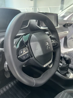 Peugeot 208 Like - 14000 € / 27381.62 лв. - 64709996 7