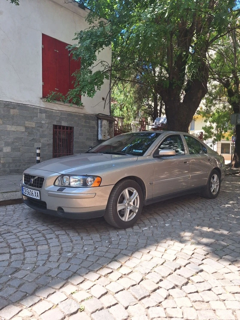 Volvo S60 2.4, снимка 15 - Автомобили и джипове - 47088116