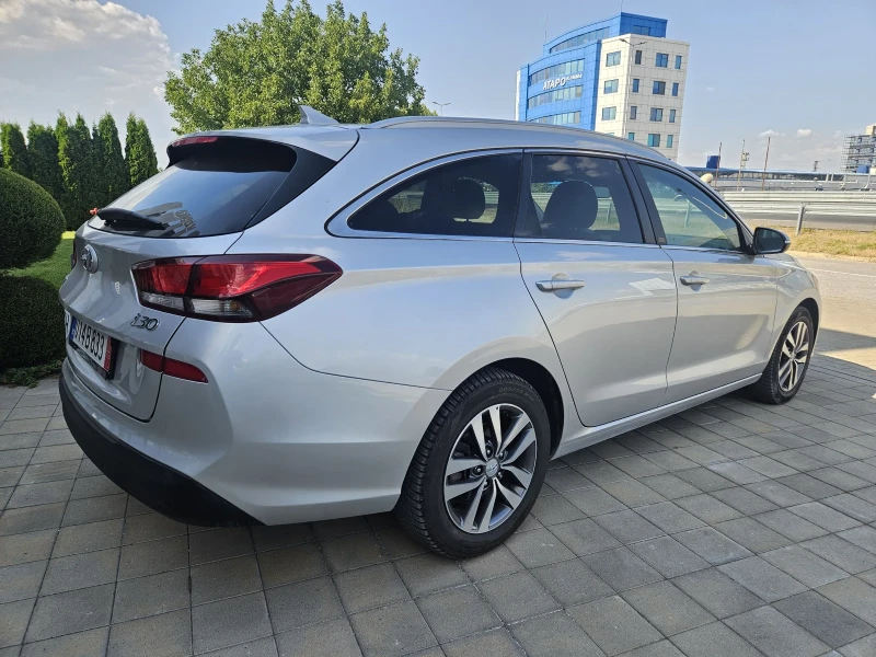 Hyundai I30 1.4i AUTOMATIC swiss edition , снимка 4 - Автомобили и джипове - 47371062