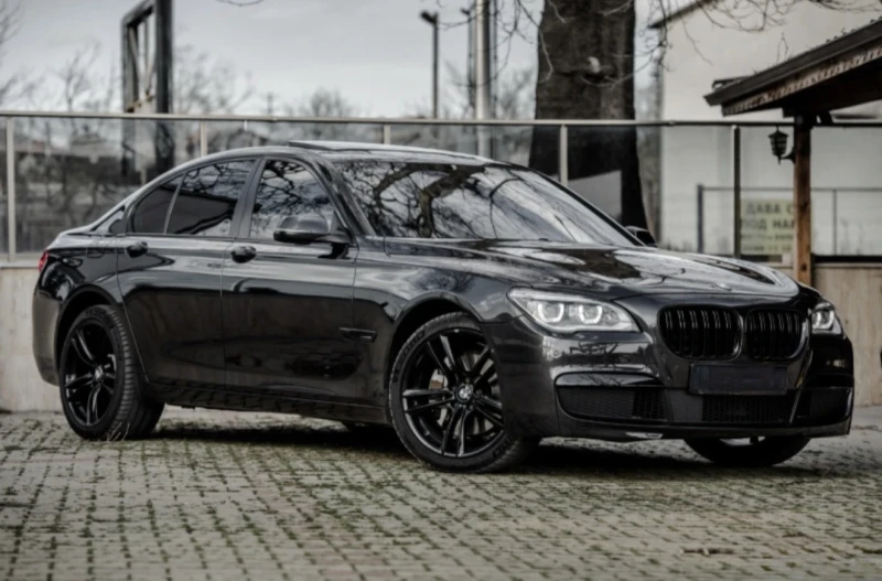 BMW 740 XDrive/Напълно Обслужен, снимка 3 - Автомобили и джипове - 52305656