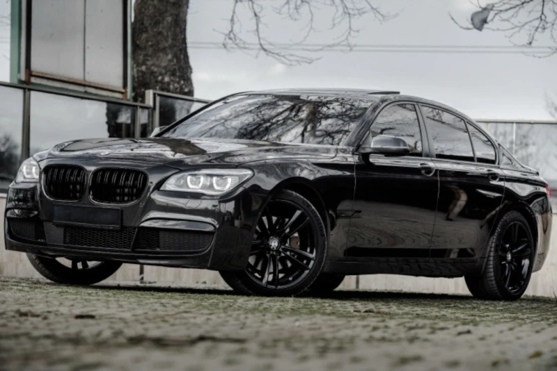 BMW 740 XDrive/Напълно Обслужен, снимка 2 - Автомобили и джипове - 52305656