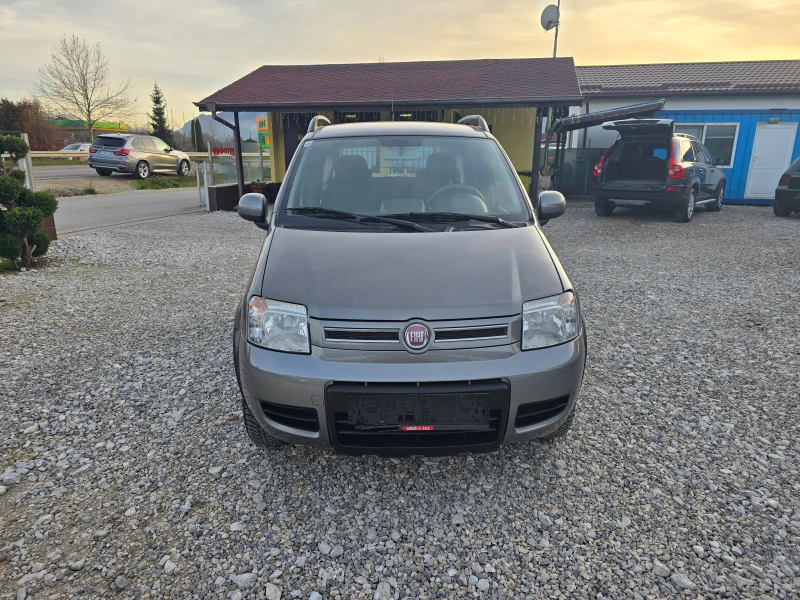 Fiat Panda 1, 2 I КЛИМАТИК !!4X4!! НОВ ВНОС !!, снимка 8 - Автомобили и джипове - 52895771