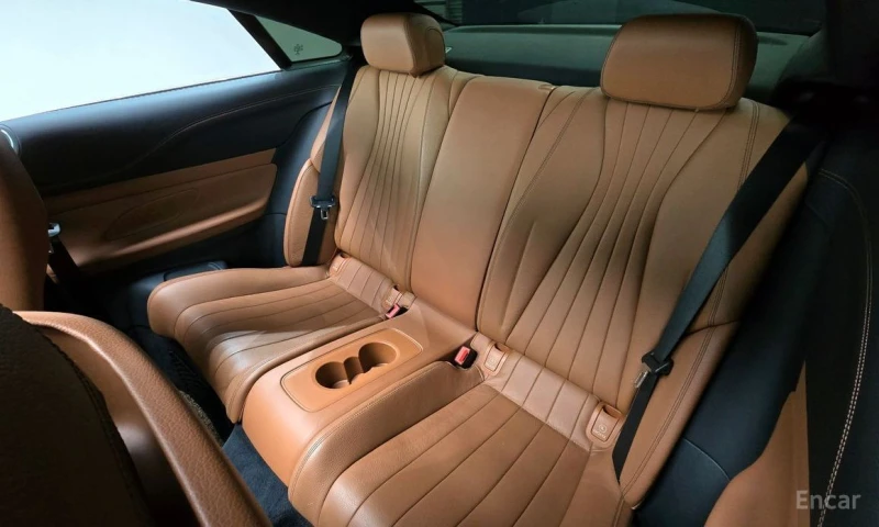 Mercedes-Benz E 220, снимка 11 - Автомобили и джипове - 53004353