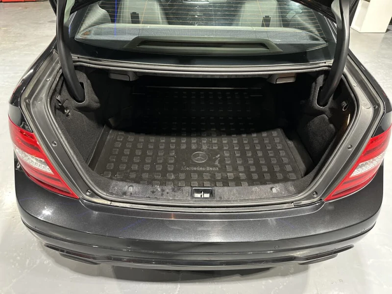 Mercedes-Benz C 350 Luxury Performance* PANO* BLUETOOT* HARMAN CARDON*, снимка 15 - Автомобили и джипове - 53122991