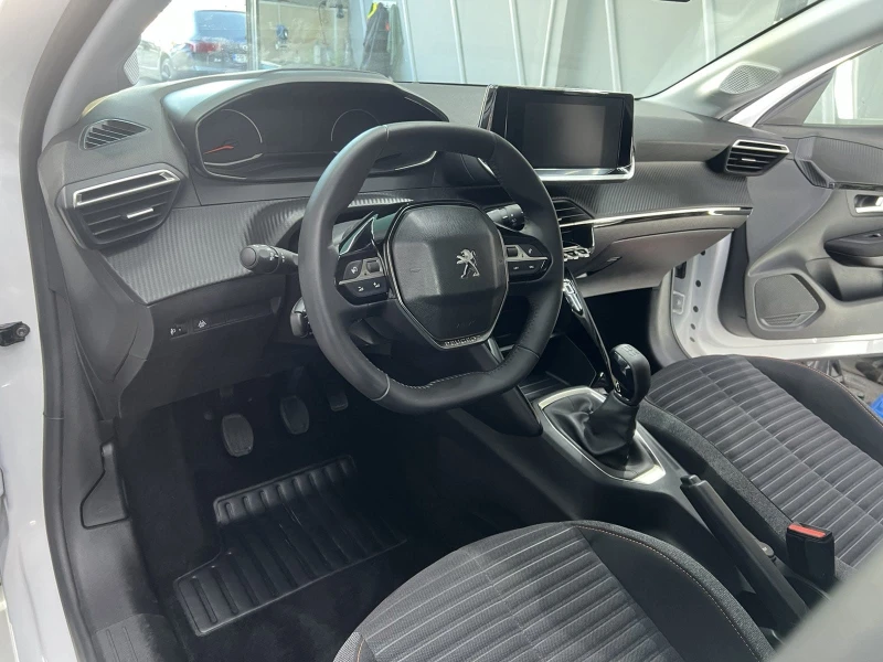 Peugeot 208 Like, снимка 6 - Автомобили и джипове - 53142608