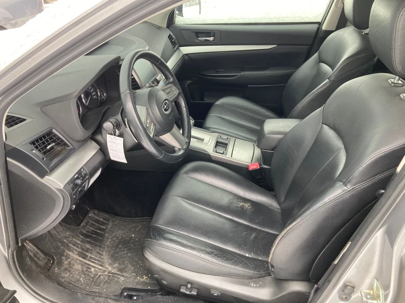 Subaru Outback 2.5 i, снимка 10 - Автомобили и джипове - 53208654