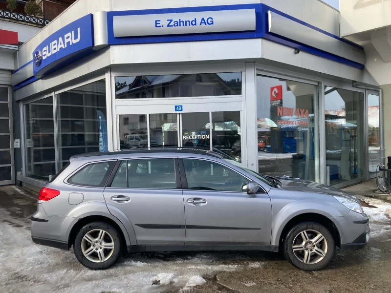 Subaru Outback 2.5 i, снимка 3 - Автомобили и джипове - 53208654