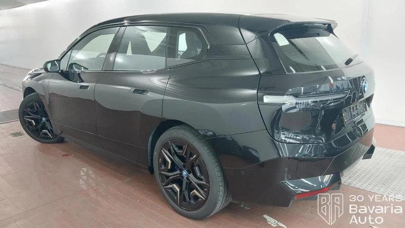 BMW iX 50 xDrive Sport, снимка 2 - Автомобили и джипове - 53287864