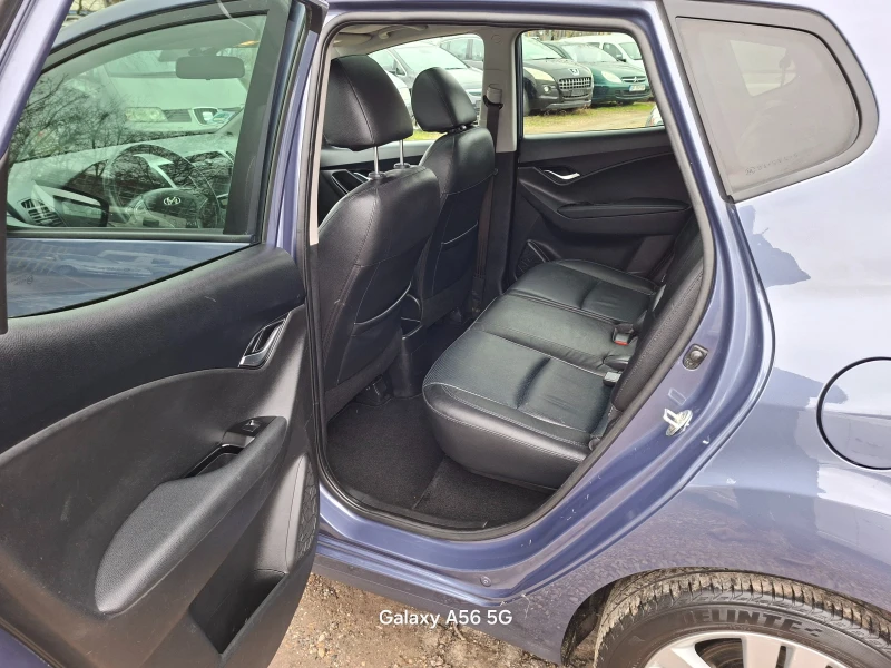 Hyundai Ix20 1, 6 BENZIN 126кс. , снимка 8 - Автомобили и джипове - 53436230