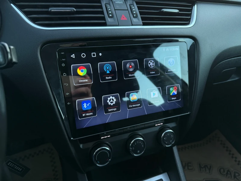 Skoda Octavia 2.0TDI НАВИ ПОДГРЕВ, снимка 15 - Автомобили и джипове - 53447876