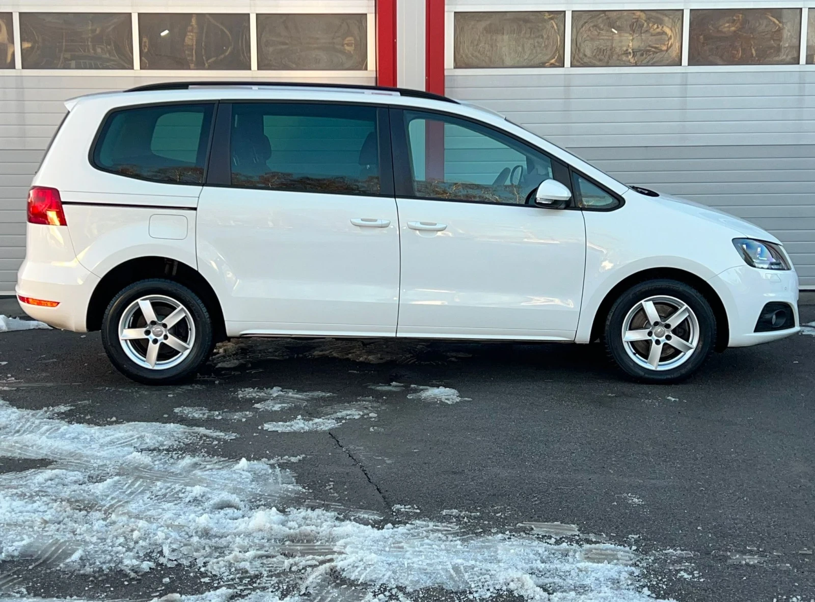 Seat Alhambra 2.0TDI KLIMATRONIK 6-СКОРОСТИ EVRO 5A - изображение 7