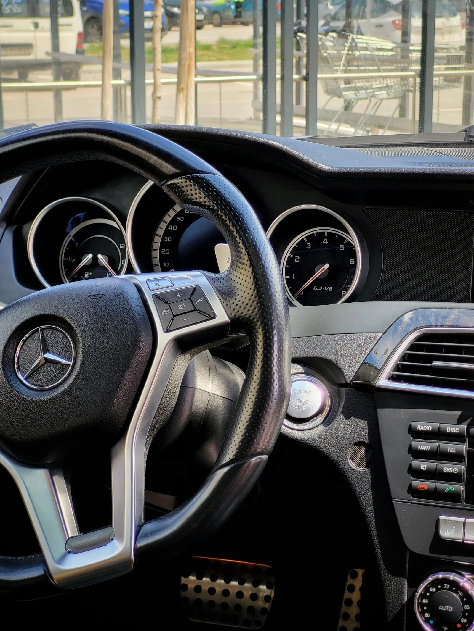 Mercedes-Benz C 63 AMG  - изображение 9