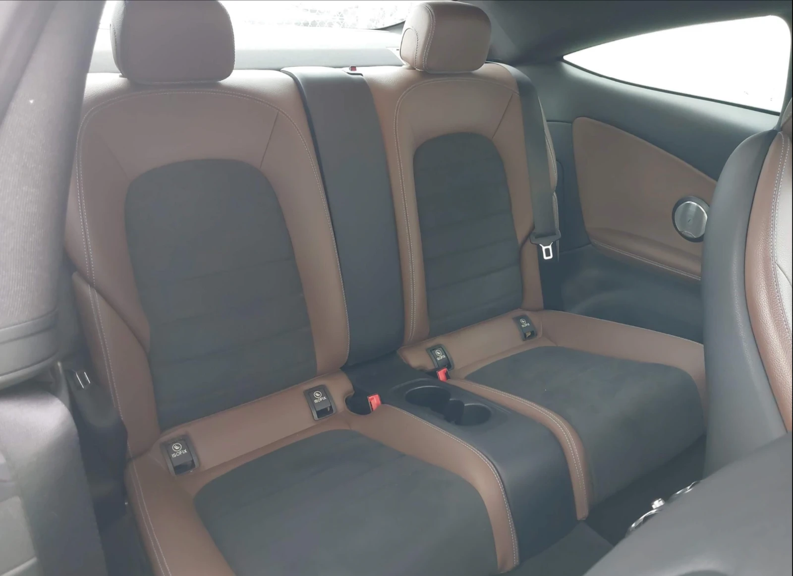 Mercedes-Benz C 300 4MATIC* EDITION1* BURMESTER* AMBIENT* PANOL - изображение 8