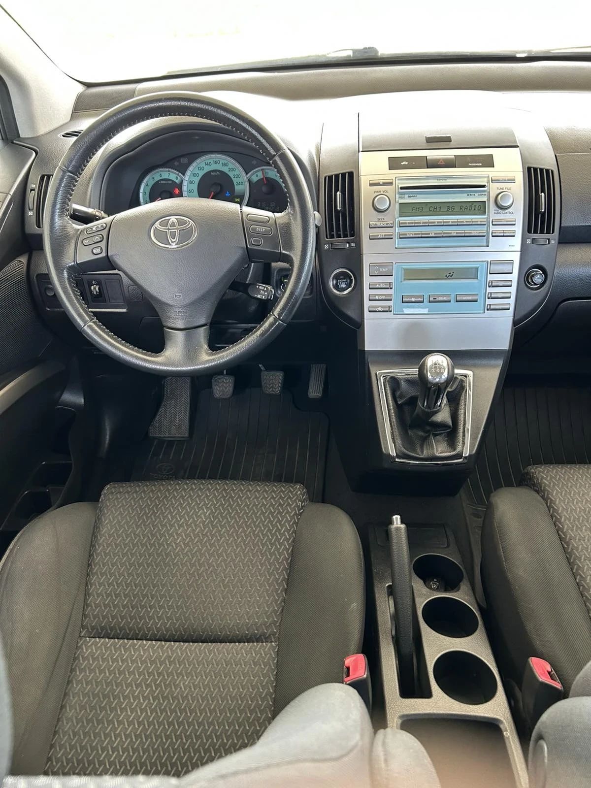 Toyota Corolla verso  бензин, 180000км, 2008г - изображение 8