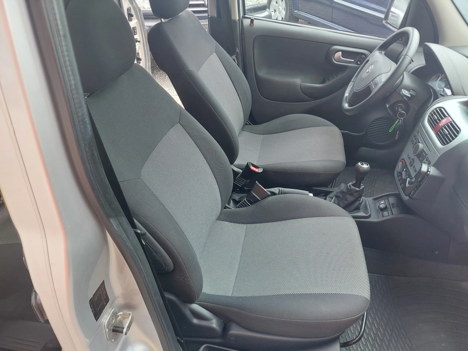 Opel Combo 1, 6i--94кс-ТОП СЪСТОЯНИЕ - изображение 10