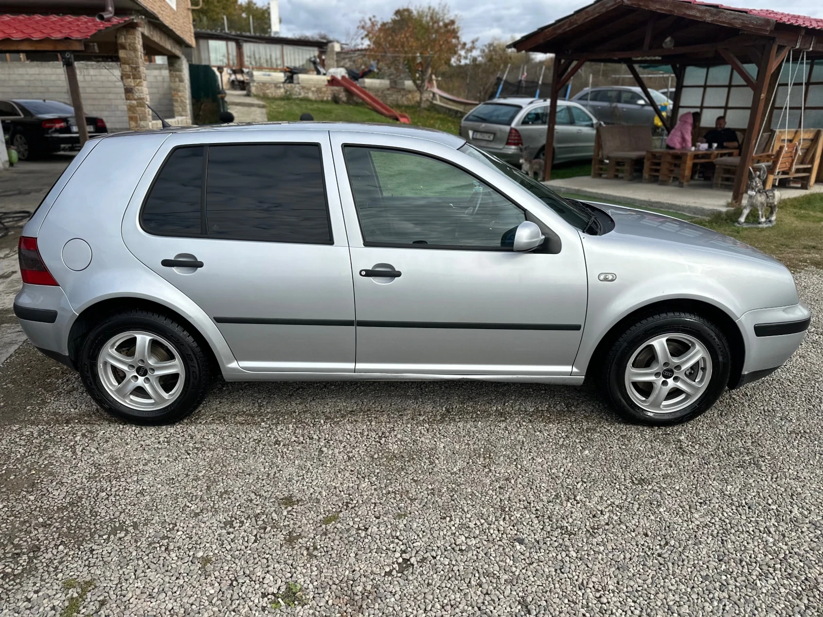 VW Golf 1.9тди 116коня 6ск. ПОМПА ДЮЗА БЕЗ ТОЧКА РЪЖДА!! - изображение 8