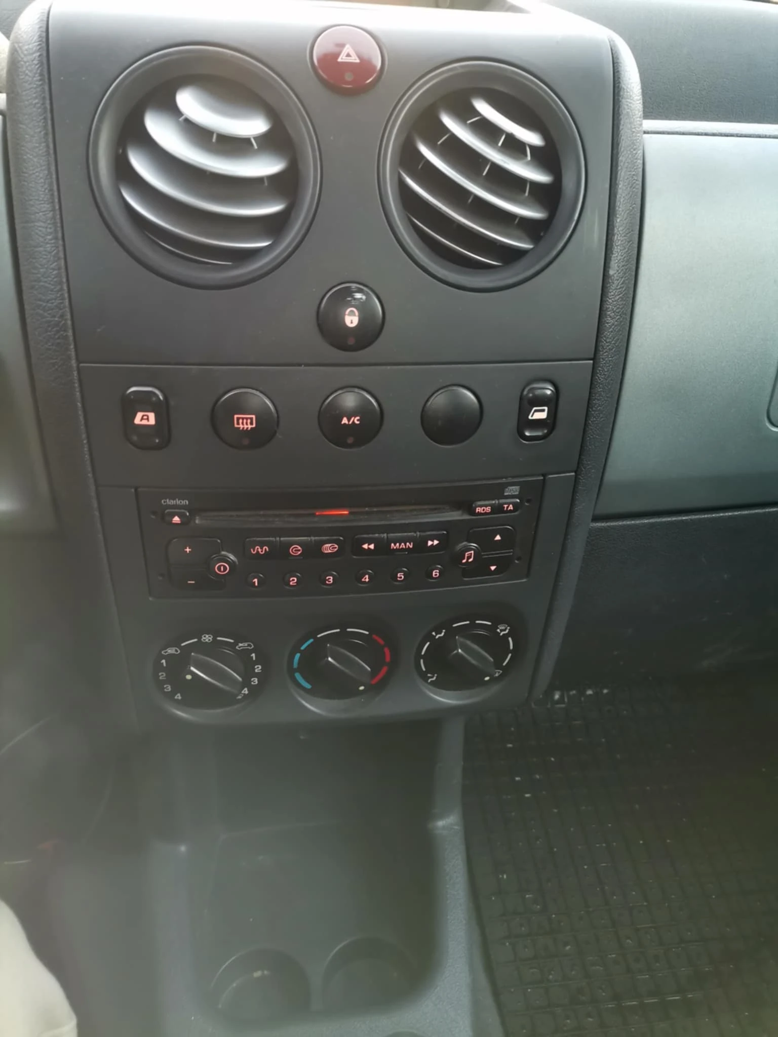 Citroen Berlingo 1.6 HDI | Mobile.bg � ����������� 12