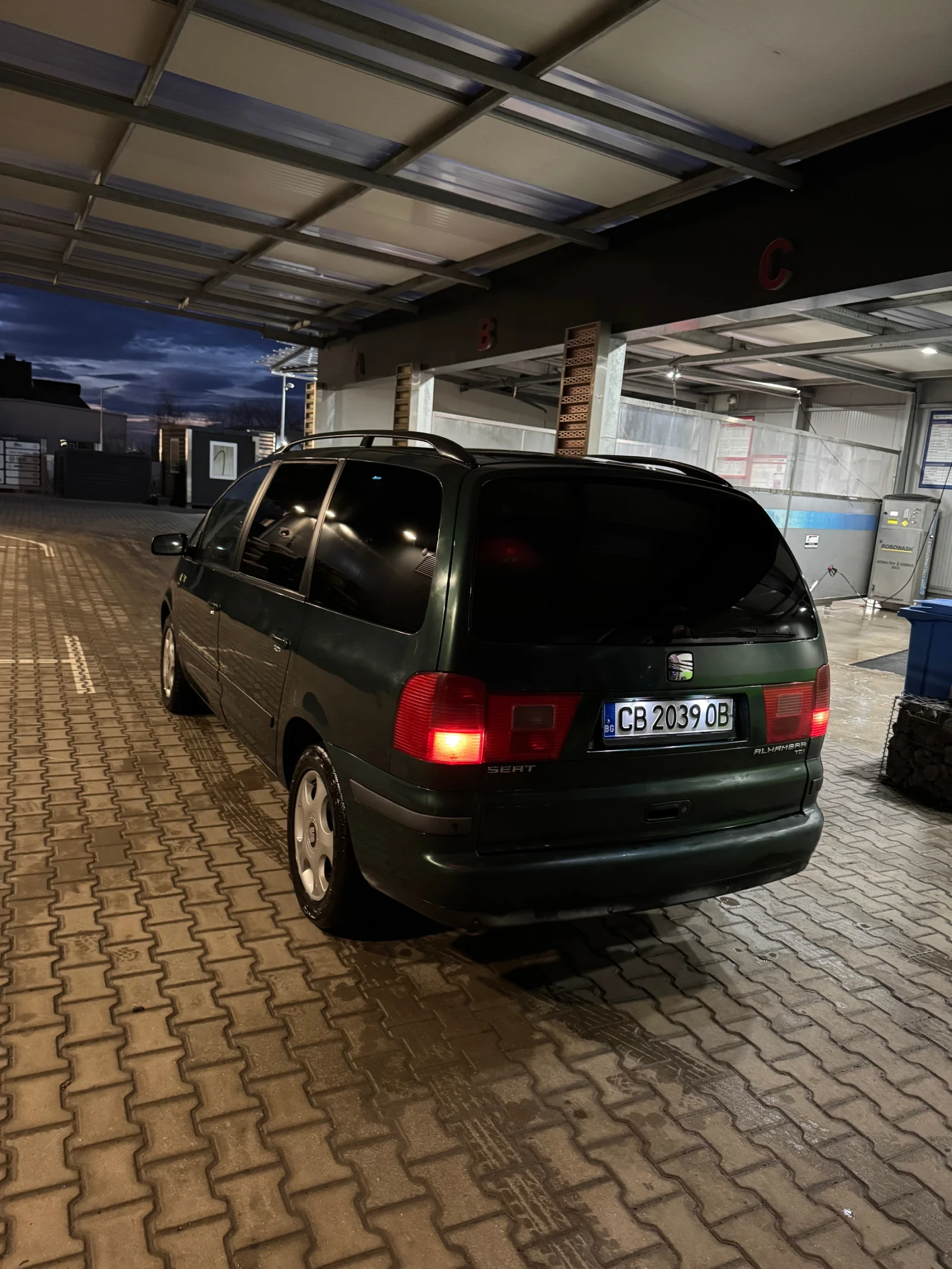 Seat Alhambra 1.9 TDI 131 Kc 7 местя - изображение 4