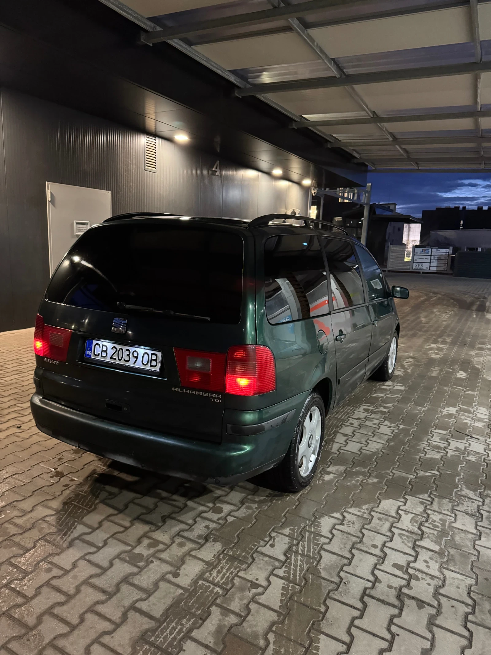 Seat Alhambra 1.9 TDI 131 Kc 7 местя - изображение 3